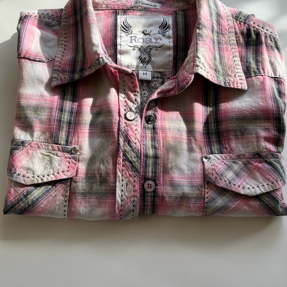 Roar Shirt Women’s Medium Western Top. - Picture 5 of 8